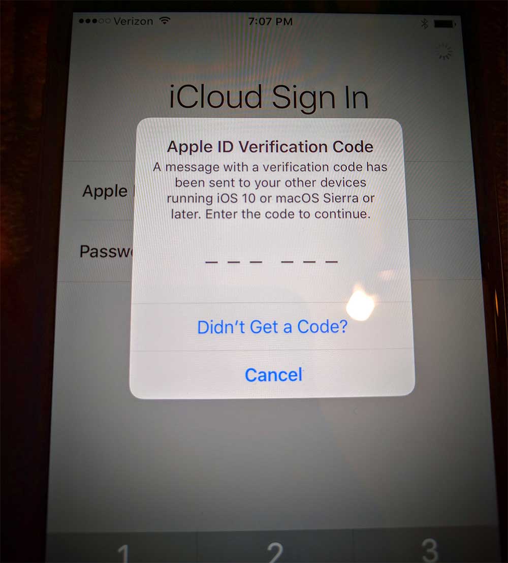 iCloud two factor code